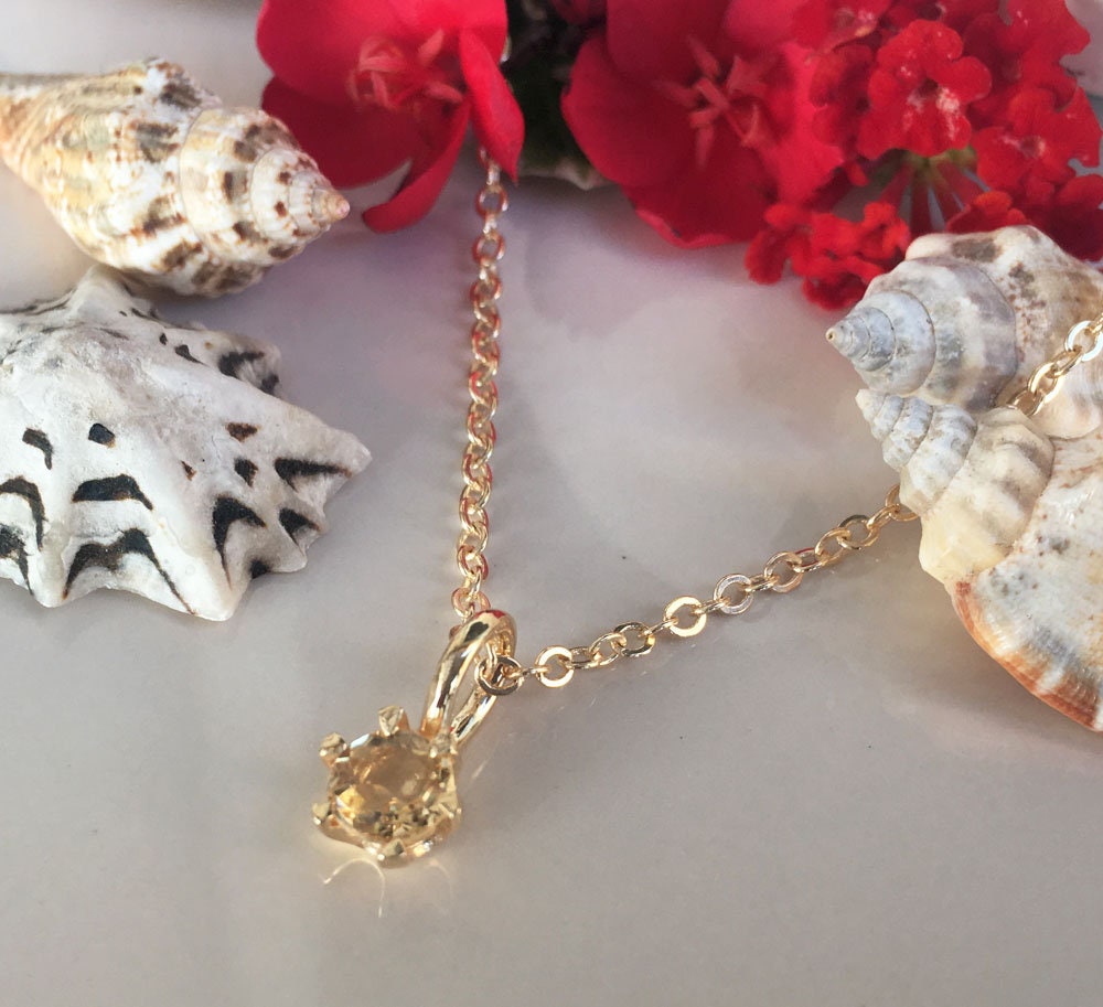 Round Citrine Simple Delicate Chain Necklace - H.L.Jewelry