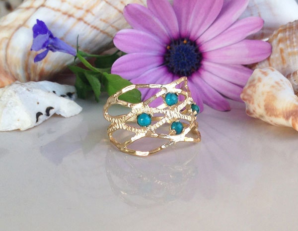 Round Green Turquoise Four Stone Hammered Band Ring - H.L.Jewelry