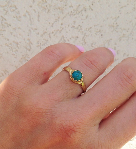 Round Green Turquoise Simple Ring - H.L.Jewelry