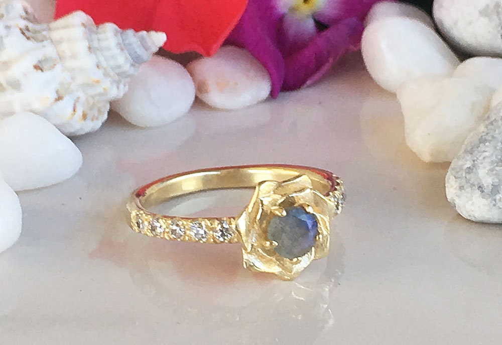 Round Labradorite Camellia Ring with Clear Quartz Accents - H.L.Jewelry