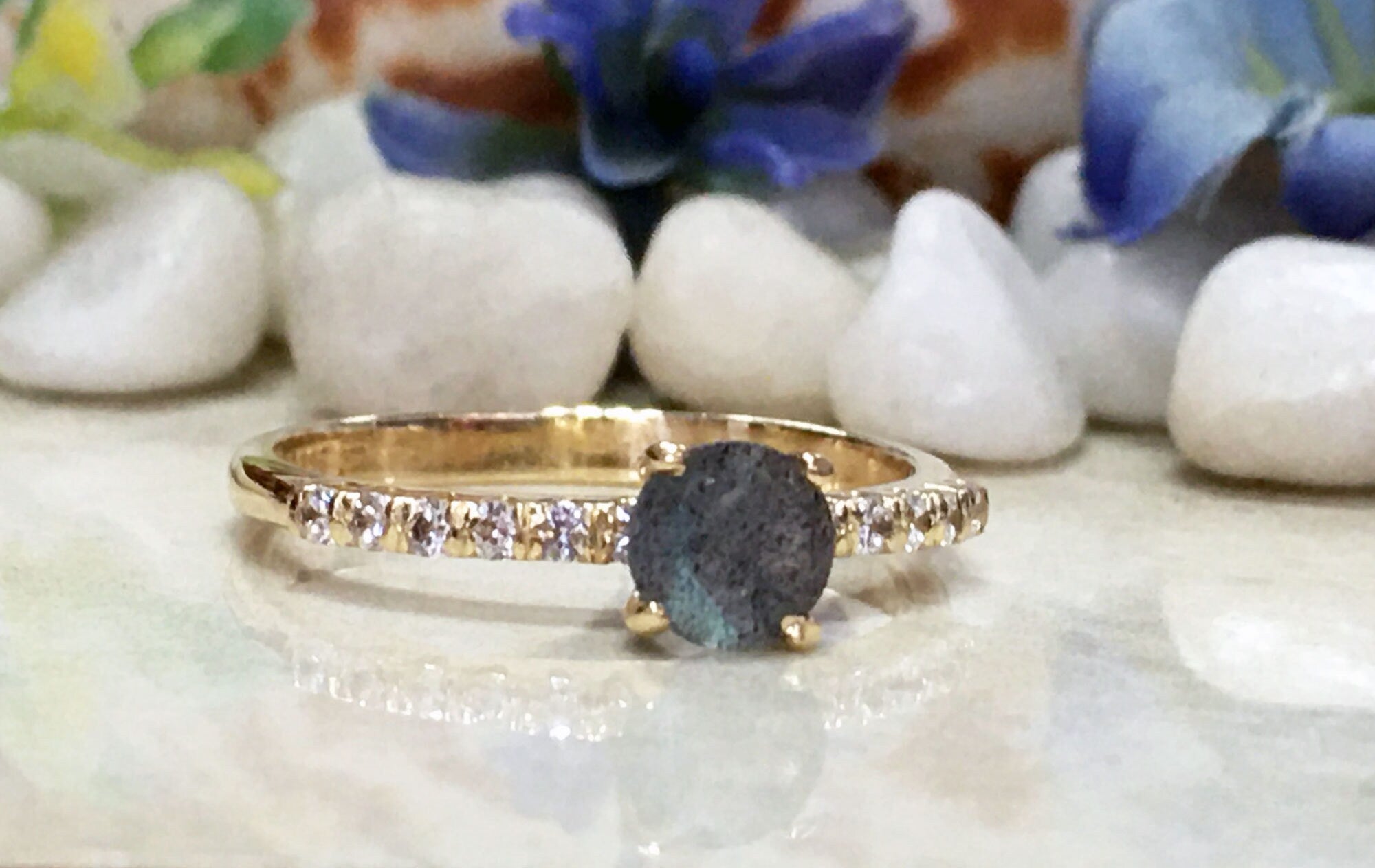Round Labradorite Delicate Ring with Clear Quartz Accents - H.L.Jewelry