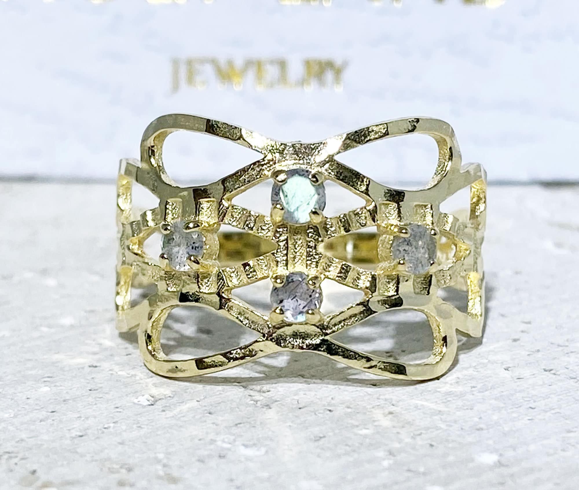 Round Labradorite Four Stone Hammered Band Ring - H.L.Jewelry