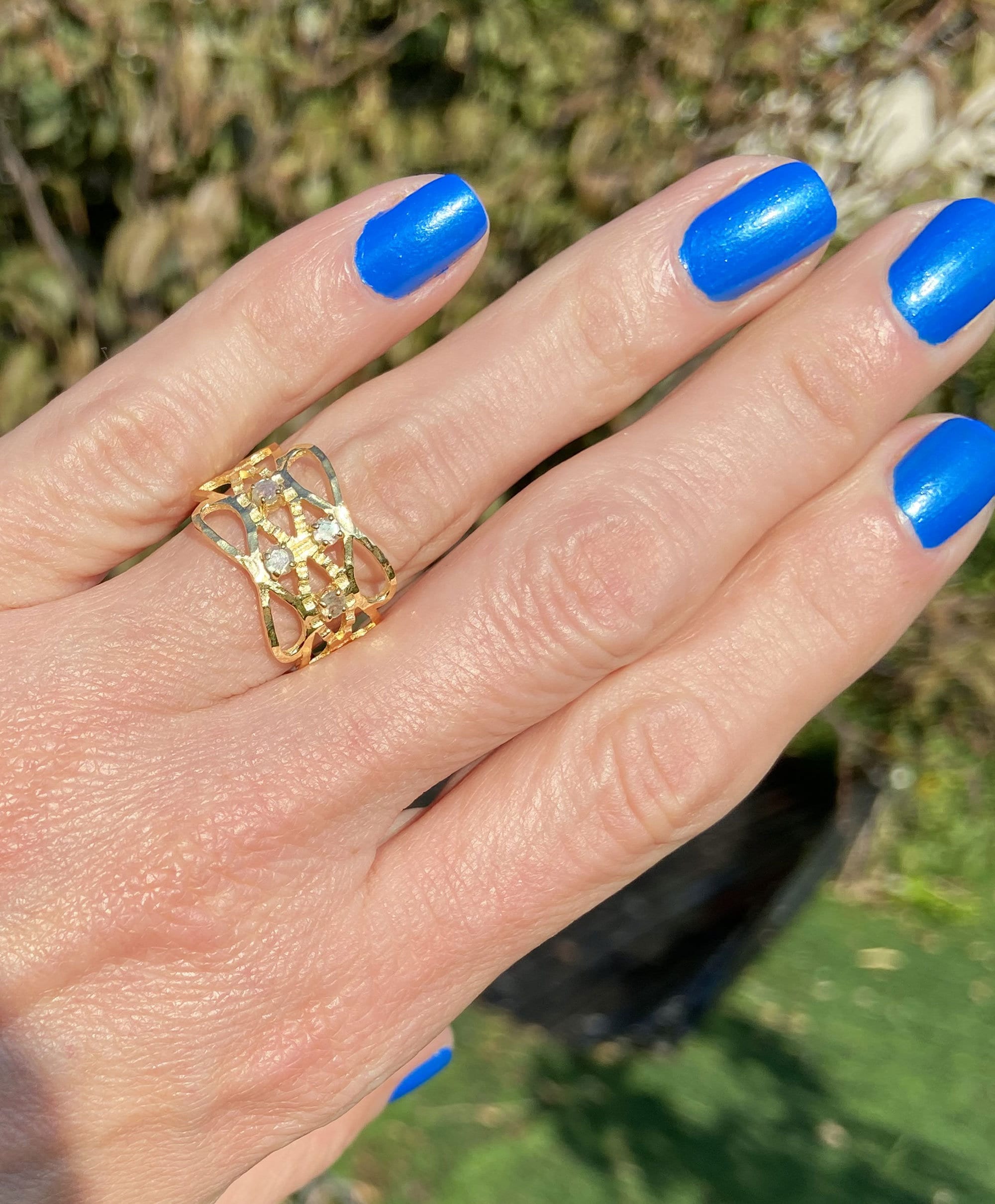 Round Labradorite Four Stone Hammered Band Ring - H.L.Jewelry