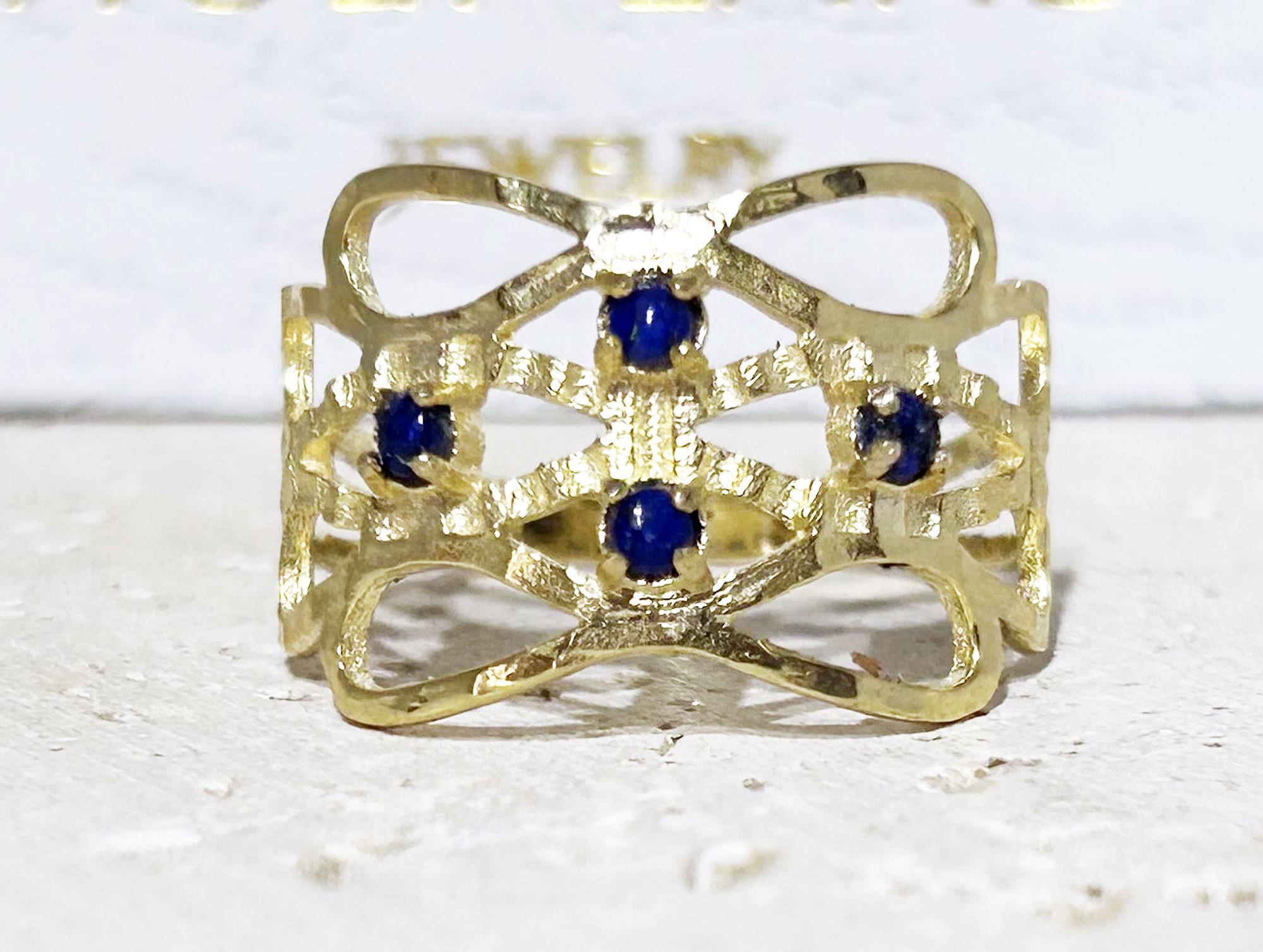 Round Lapis Lazuli Four Stone Hammered Band Ring - H.L.Jewelry