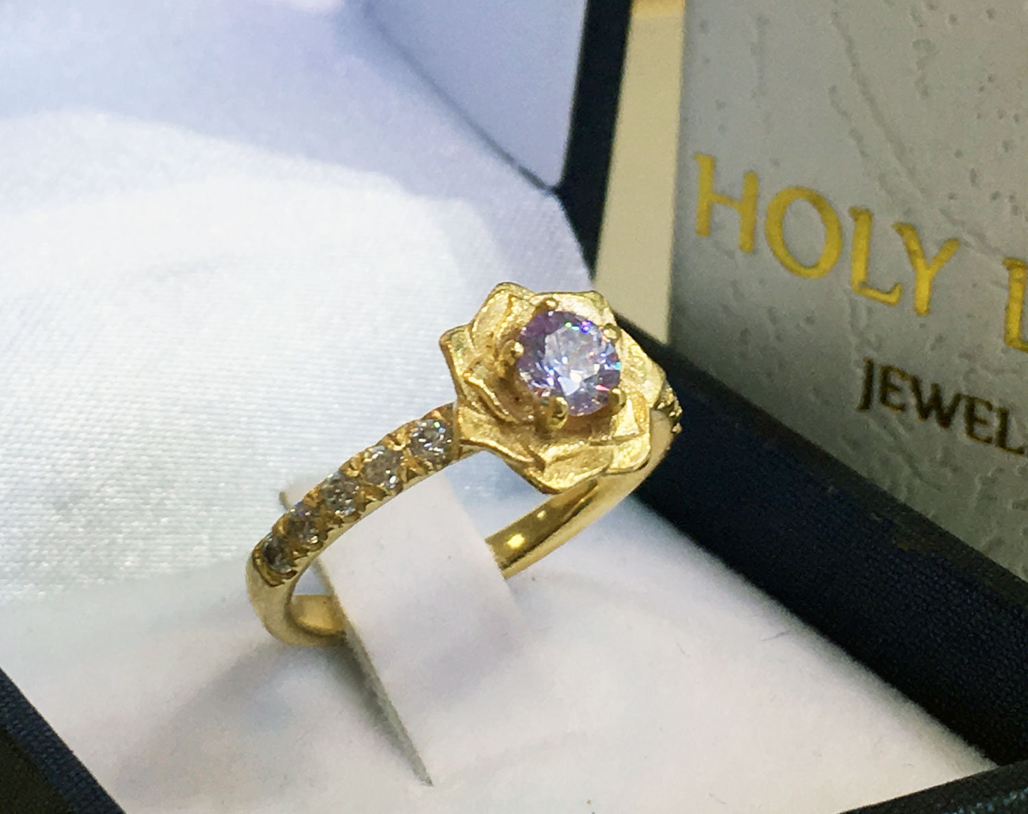Round Lavender Amethyst Camellia Ring with Clear Quartz Accents - H.L.Jewelry