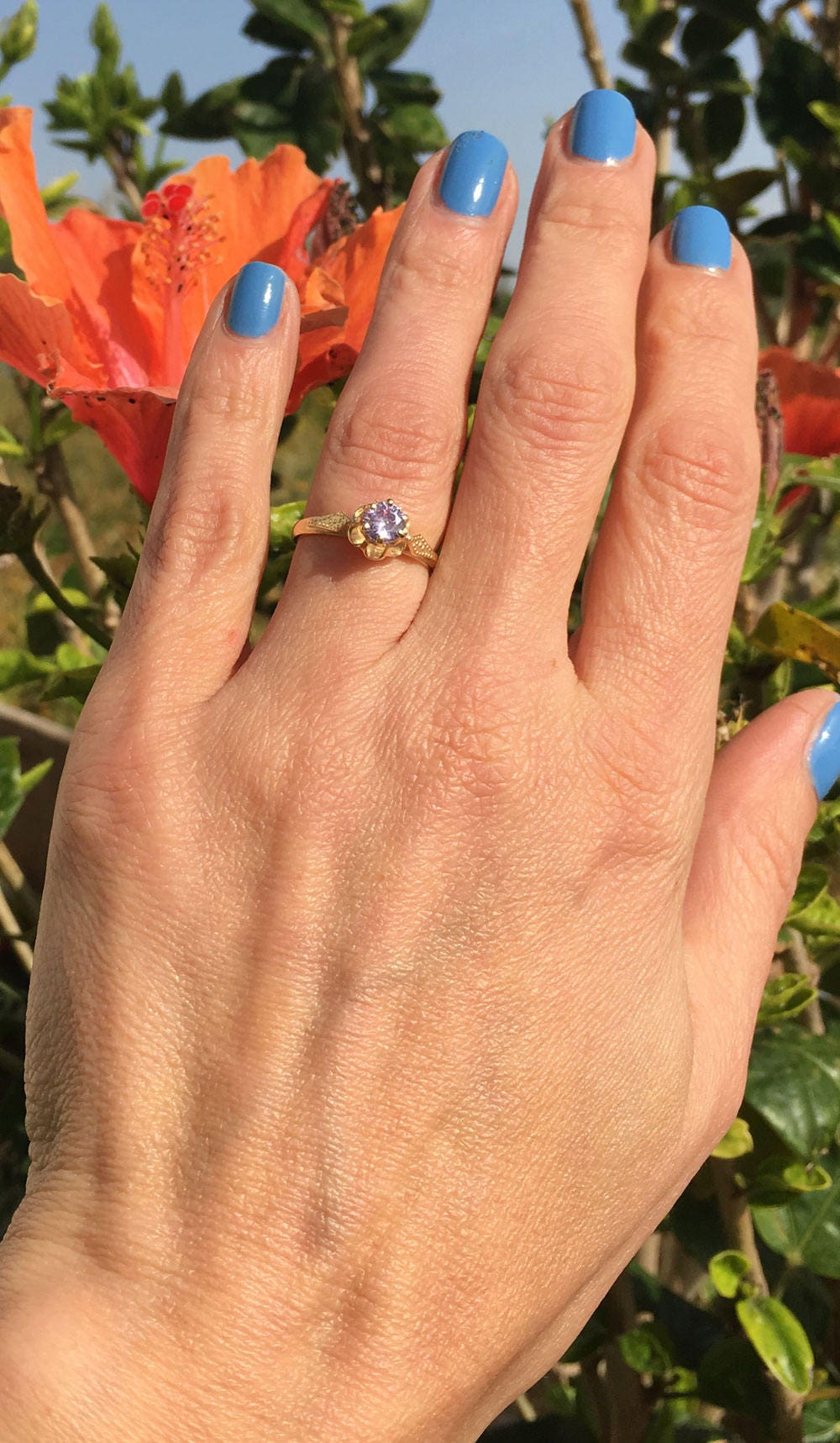 Round Lavender Amethyst Gemstone Flower Ring - H.L.Jewelry