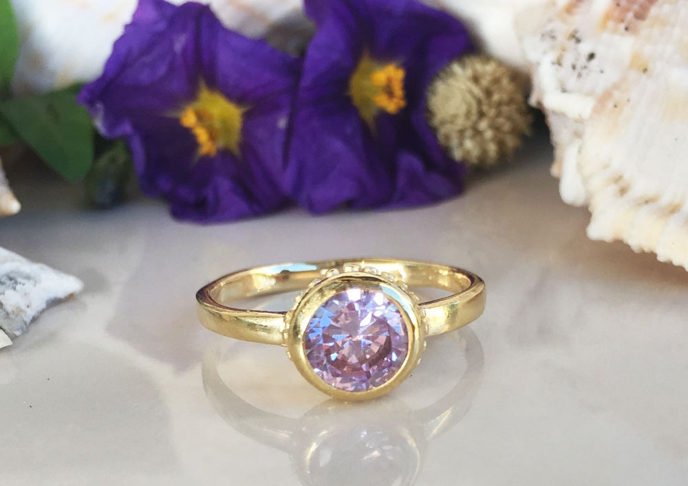 Round Lavender Amethyst Gemstone Simple Bezel Ring - H.L.Jewelry