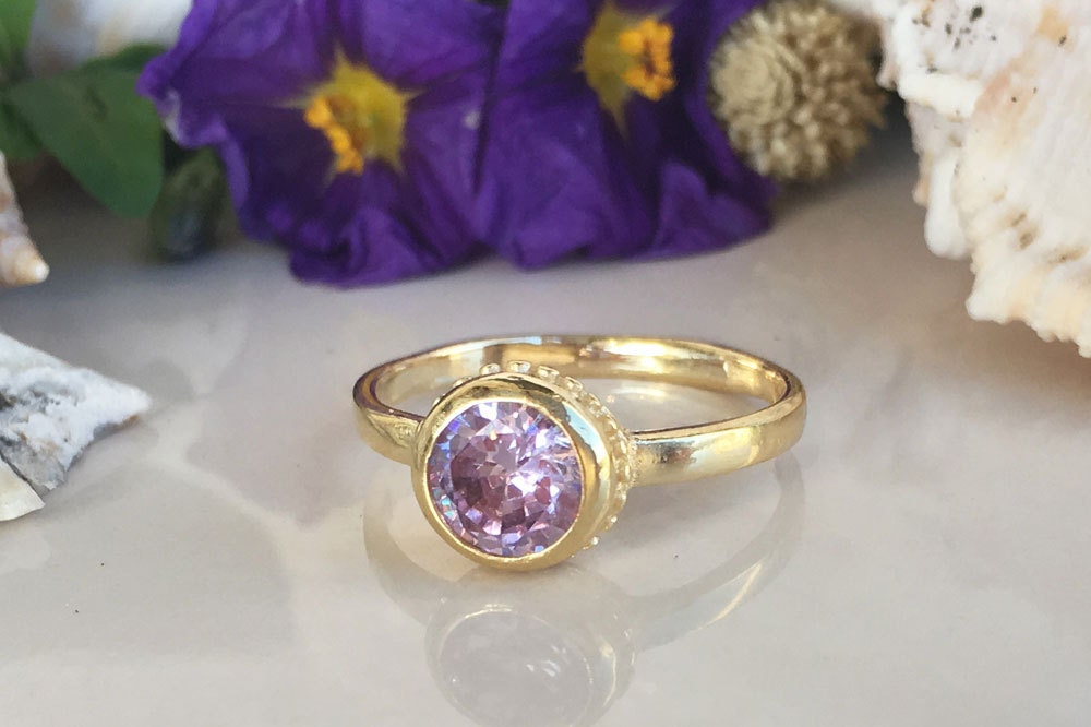 Round Lavender Amethyst Gemstone Simple Bezel Ring - H.L.Jewelry