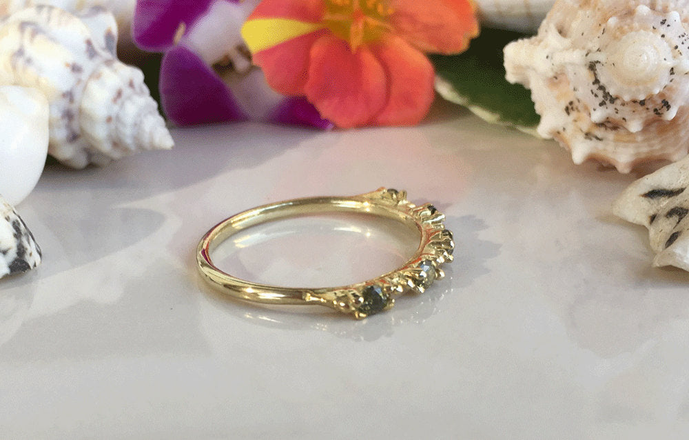 Round Peridot Five Stone Simple Stacking Ring - H.L.Jewelry