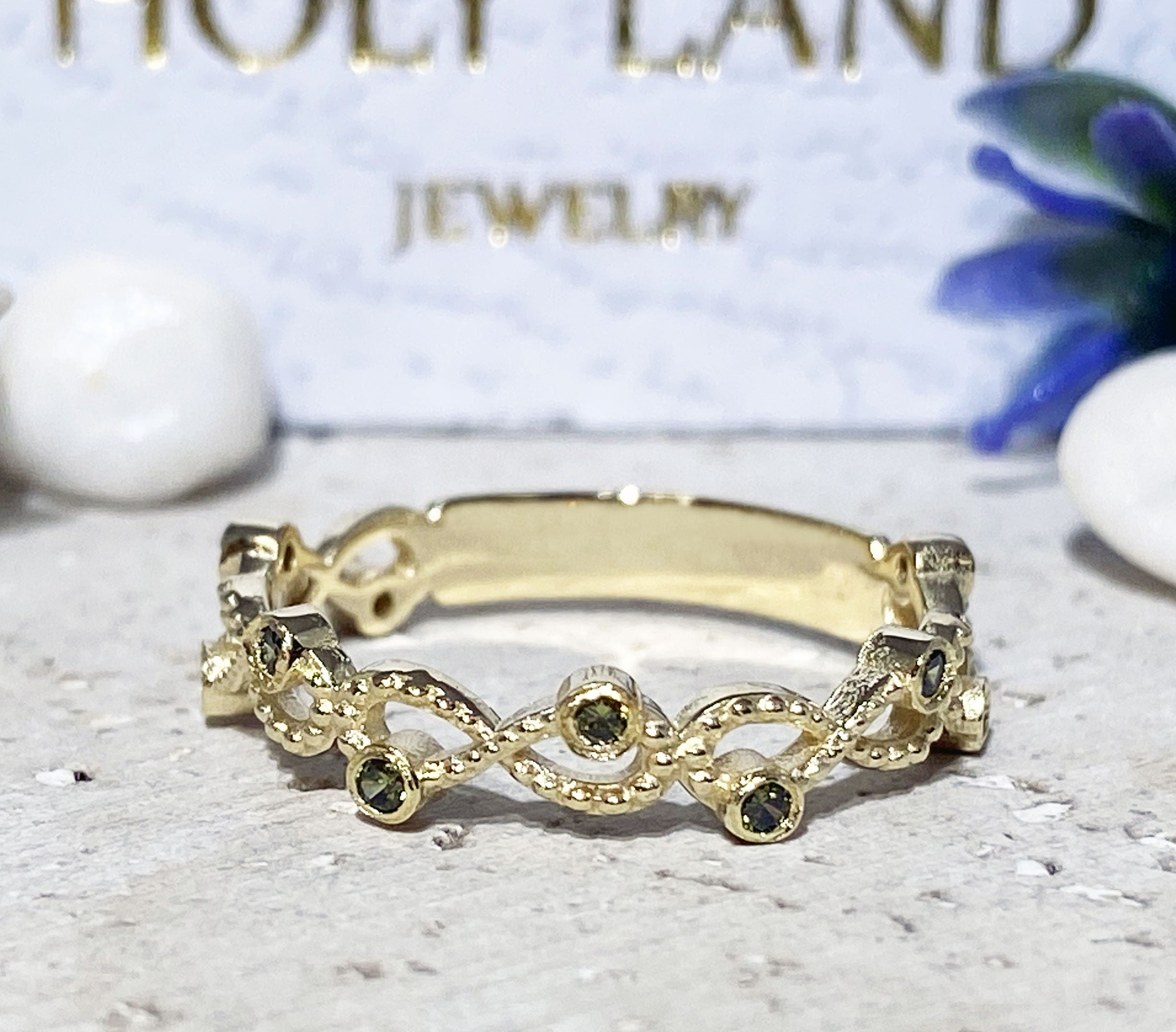 Round Peridot Ten Stone Infinity Ring - H.L.Jewelry