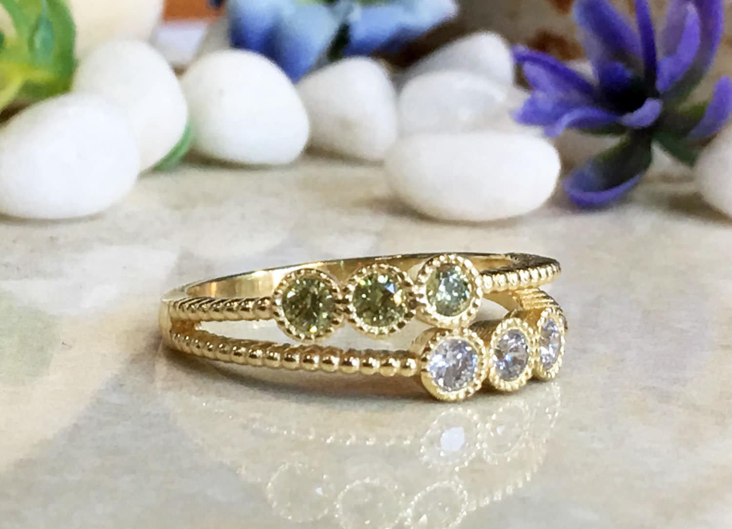 Round Peridot and Clear Quartz Gemstone Stackable Dual-Ring Set - H.L.Jewelry