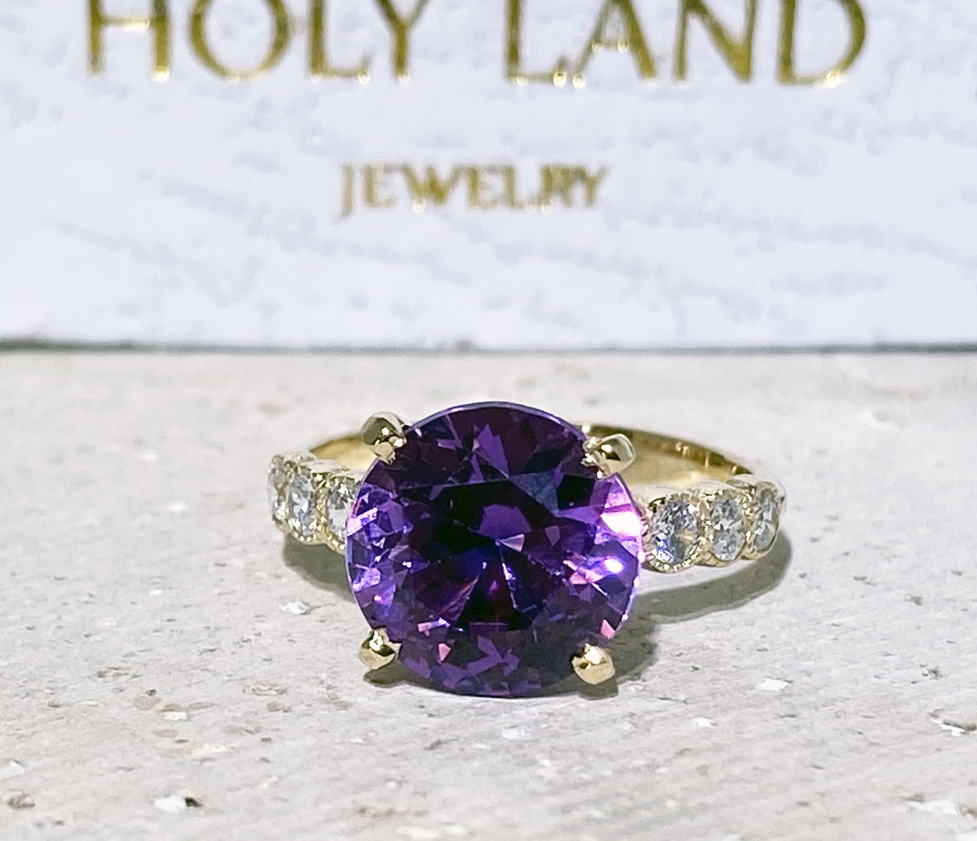 Round Purple Amethyst Engagement Ring with Clear Quartz Accents - H.L.Jewelry
