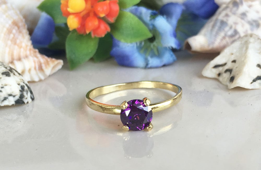 Round Purple Amethyst Simple Solitaire Ring - H.L.Jewelry