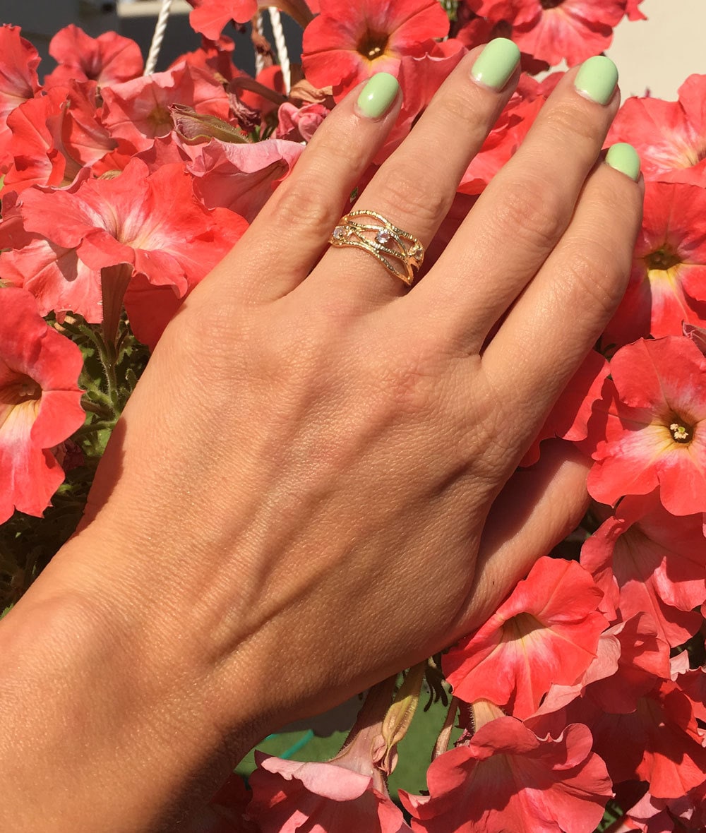 Round Rainbow Moonstone Three Stone Hammered Band Ring - H.L.Jewelry