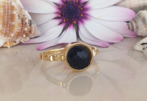 Round Rose Cut Black Onyx Simple Hammered Band Ring - H.L.Jewelry