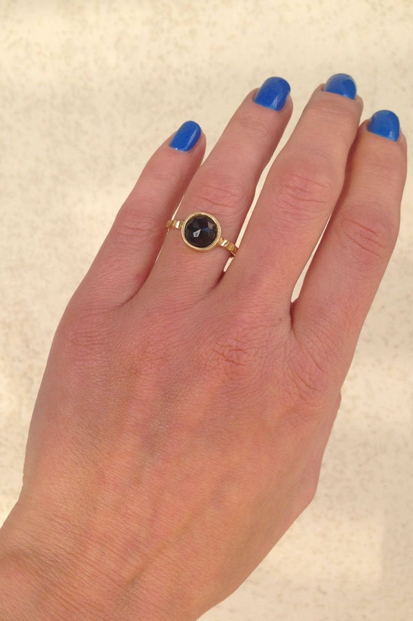 Round Rose Cut Black Onyx Simple Hammered Band Ring - H.L.Jewelry