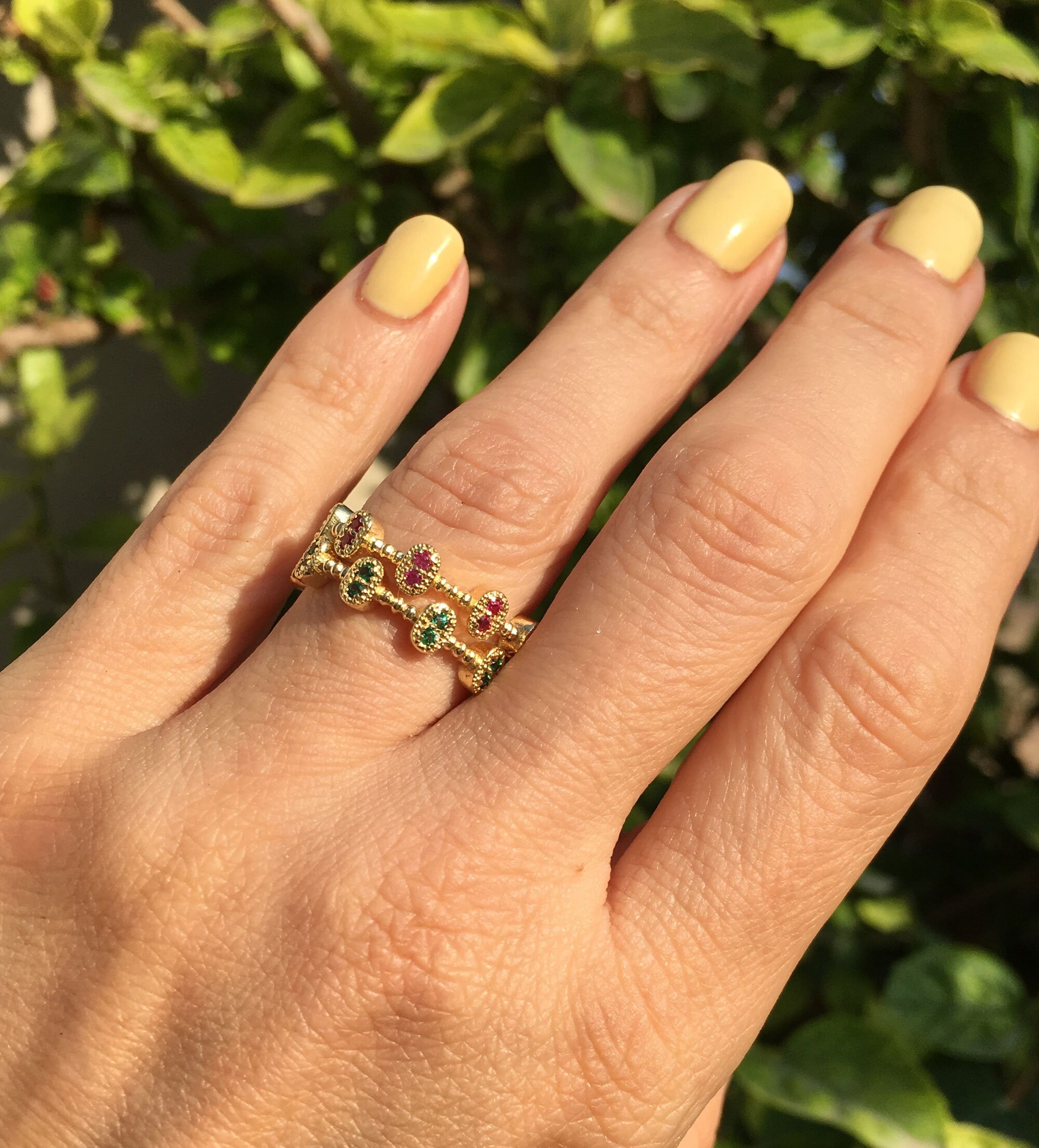 Round Ruby Ten-Stone Bezel Set Ring - H.L.Jewelry