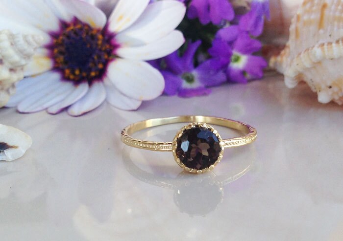 Round Smoky Quartz Simple Hammered Band Ring - H.L.Jewelry