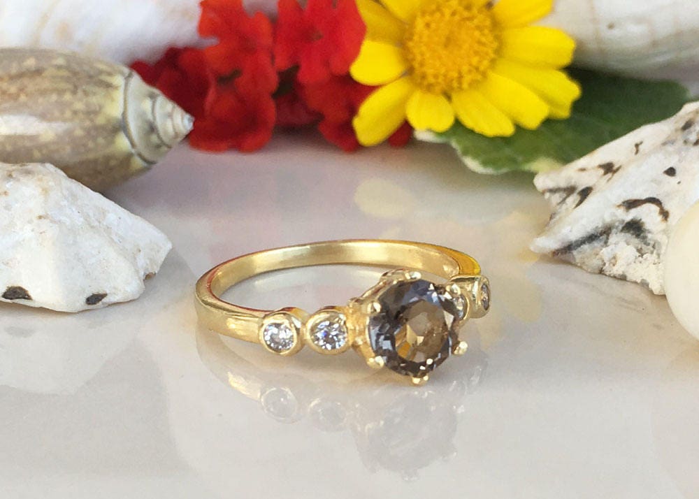 Round Smoky Quartz Simple Ring with Clear Quartz Accents - H.L.Jewelry