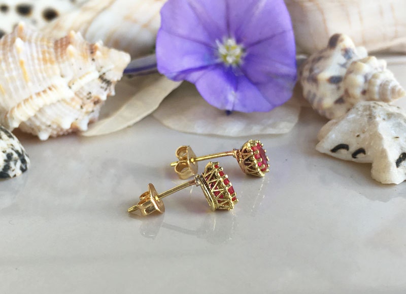 Ruby Earrings - July Birthstone Jewelry - Small Stud Earrings with Pear-Shape Ruby Gemstones - H.L.Jewelry