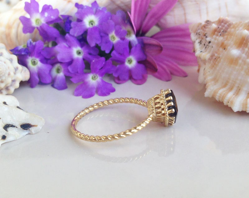 Smoky Quartz Square Crown Simple Twist Band Ring - H.L.Jewelry