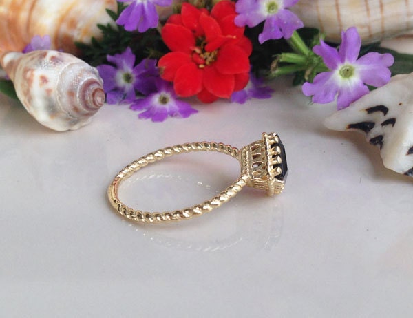 Square Black Onyx Simple Twist Band Ring - H.L.Jewelry