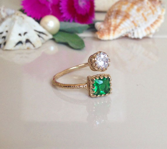 Square Emerald & Round Clear Quartz Hammered Band Adjustable Ring - H.L.Jewelry