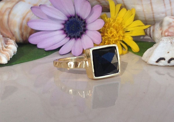 Square Rose Cut Black Onyx Simple Hammered Band Ring - H.L.Jewelry