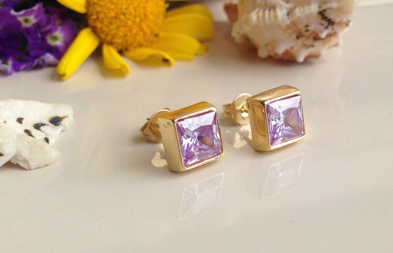 Lavender Amethyst Earrings - Simple Square Stud Earrings with Lavender Amethyst Gemstones - H.L.Jewelry