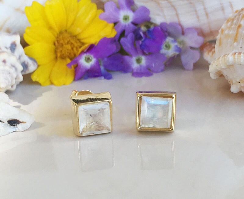 Rainbow Moonstone Simple Square Stud Earrings - June Birthstone - H.L.Jewelry