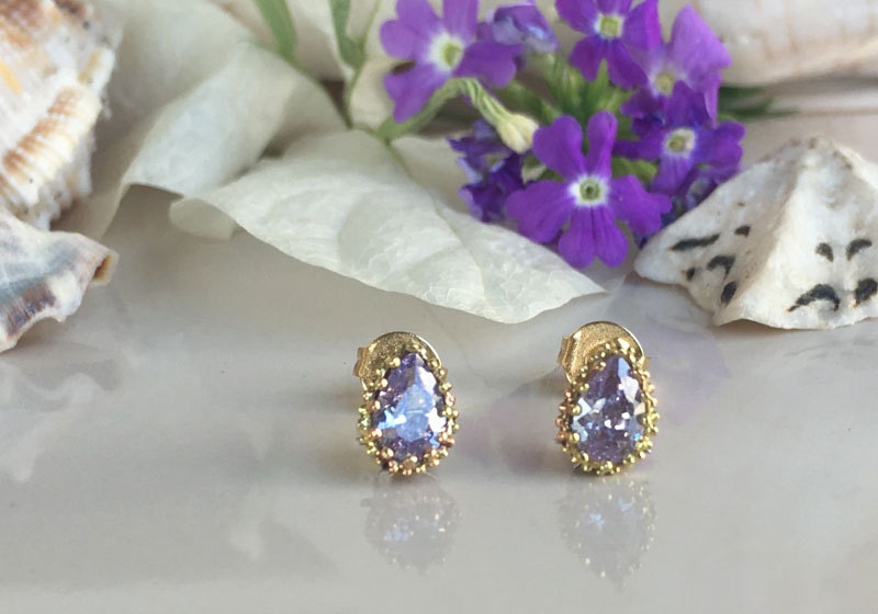 Lavender Amethyst Earrings - Small Stud Earrings with Pear-Shaped Lavender Amethyst Gemstones - H.L.Jewelry