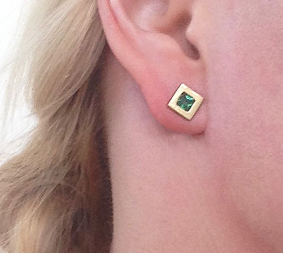 Green Tourmaline Earrings - Simple Square Stud Earrings with Green Tourmaline Gemstones - H.L.Jewelry