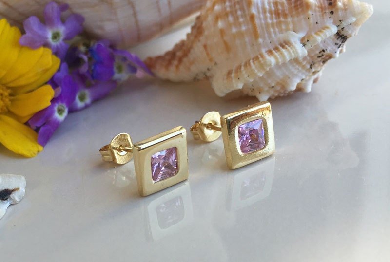 Lavender Amethyst Earrings - Simple Square Stud Earrings with Lavender Amethyst Gemstones - H.L.Jewelry