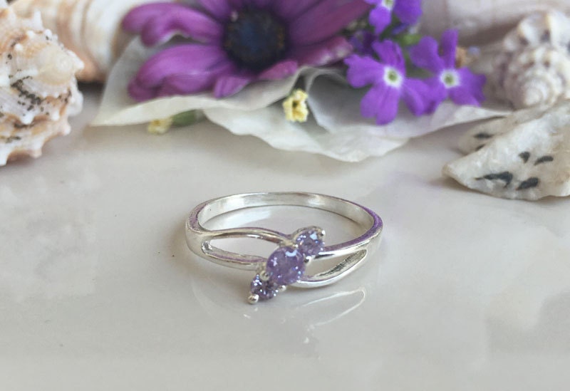 Alexandrite Ring - June Birthstone - Lovely Ring with Three Round Alexandrite Stones - H.L.Jewelry