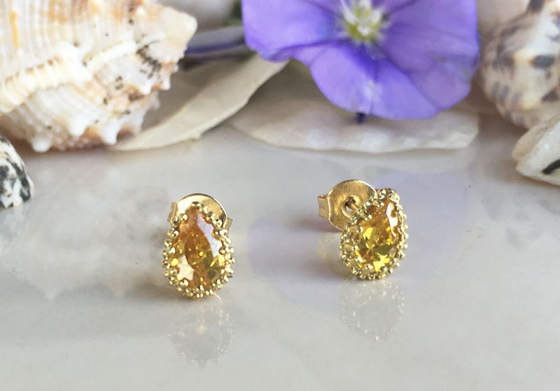 Citrine Earrings - November Birthstone Jewelry - Small Stud Earrings with Pear-Shaped Citrine Gemstones - H.L.Jewelry