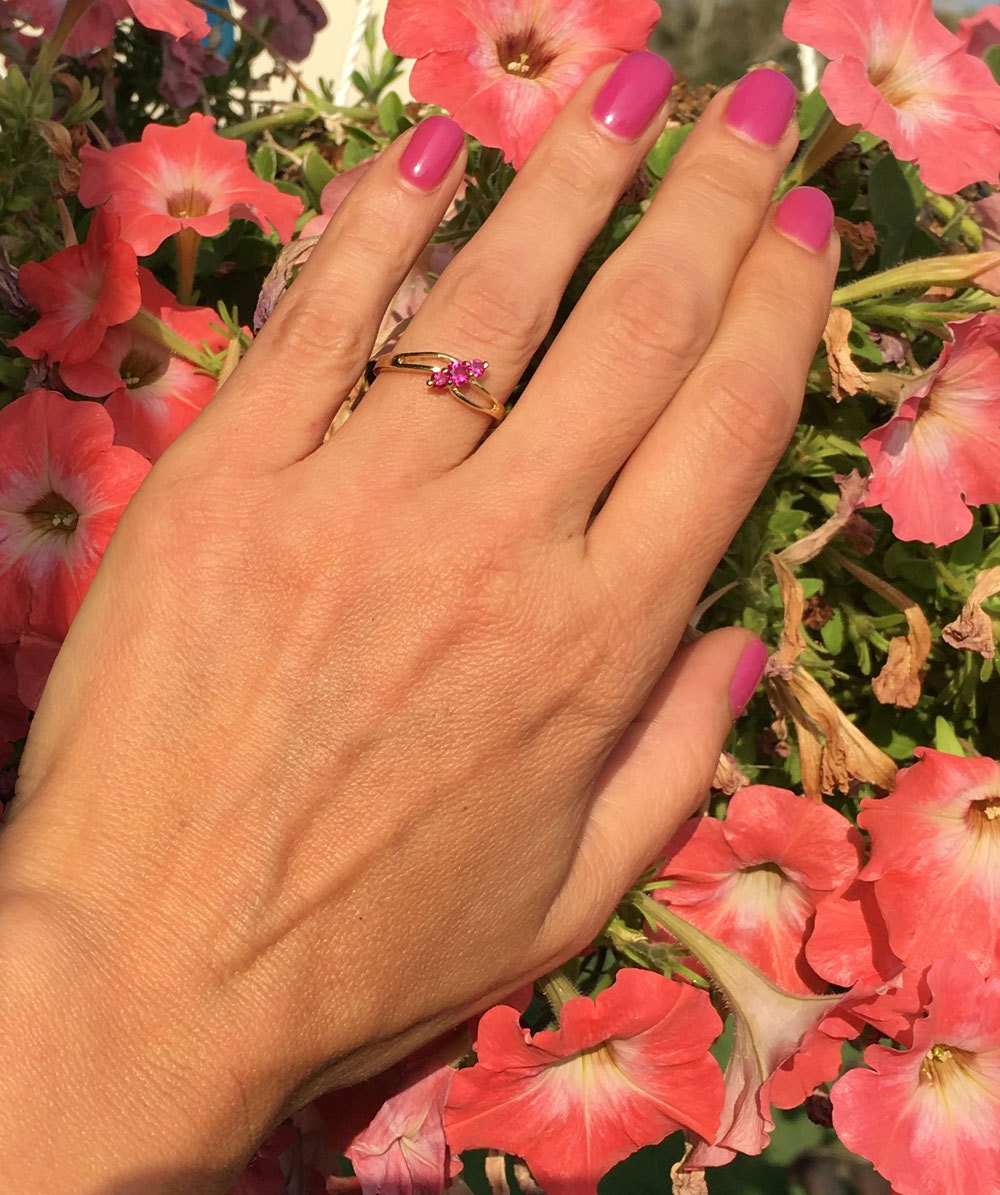 Ruby Ring - July Birthstone Jewelry - Three Round Ruby Gemstones Delicate Ring - H.L.Jewelry