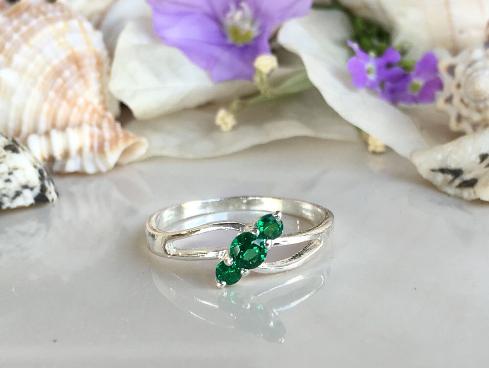 Emerald Ring - May Birthstone - Delicate Ring with Diagonally Placed Three Round Emerald Gemstones - H.L.Jewelry