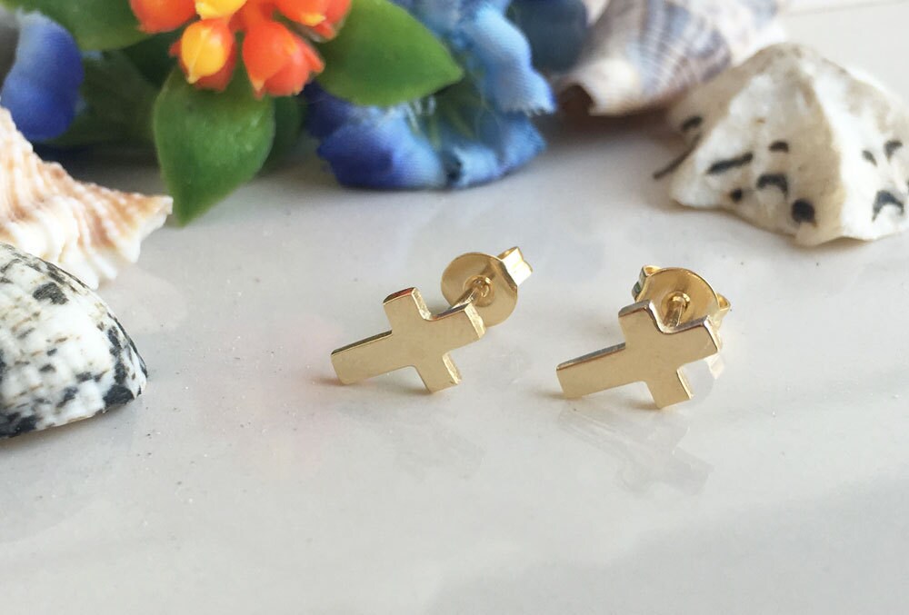 Cross Earrings - Simple Small Cross Stud Earrings - H.L.Jewelry