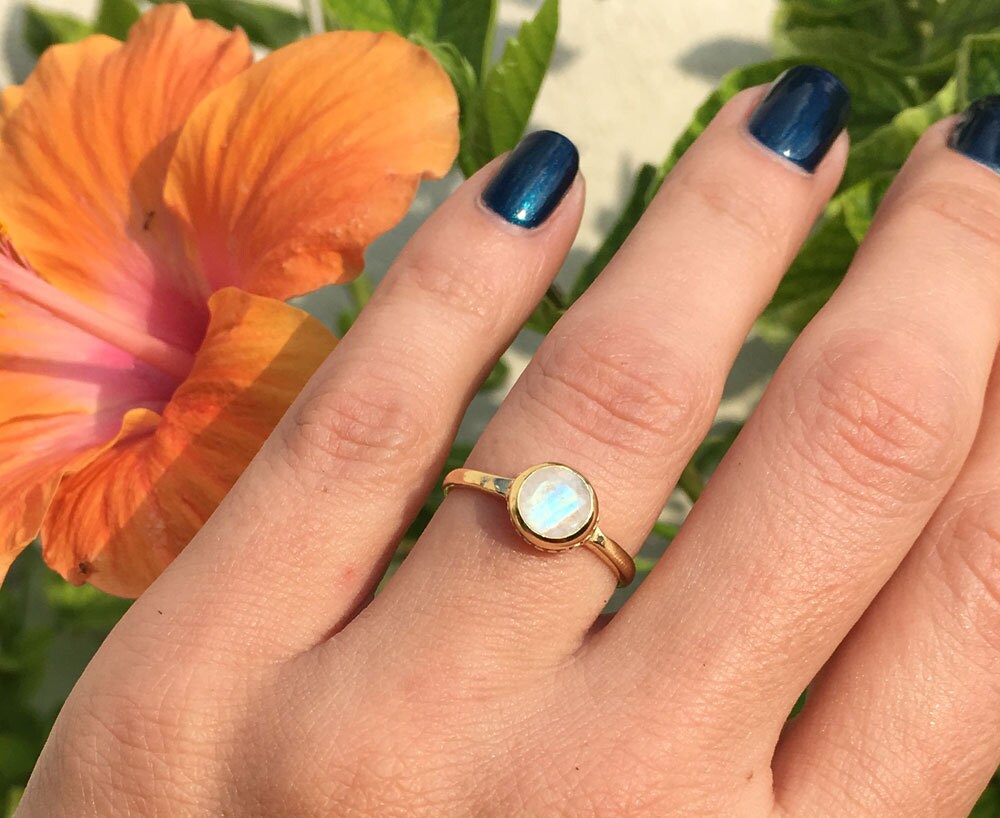 Rainbow Moonstone Ring - June Birthstone - Round Rainbow Moonstone Simple Bezel Set Ring - H.L.Jewelry