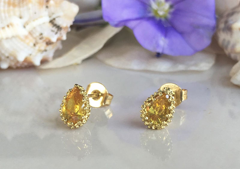 Citrine Earrings - November Birthstone Jewelry - Small Stud Earrings with Pear-Shaped Citrine Gemstones - H.L.Jewelry