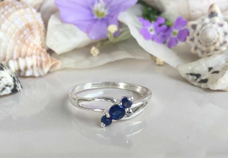 Blue Sapphire Ring - September Birthstone - Delicate Ring with Diagonally Placed Three Round Blue Sapphire Gemstones - H.L.Jewelry