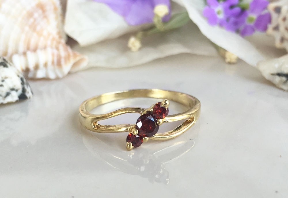 Red Garnet Ring - January Birthstone - Delicate Ring with Diagonally Placed Three Round Red Garnet Gemstones - H.L.Jewelry