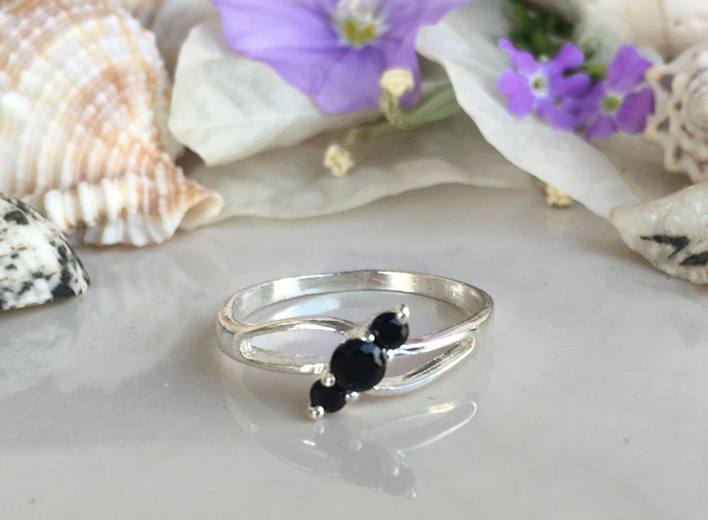 Black Onyx Ring - December Birthstone - Delicate Ring with Diagonally Placed Three Round Black Onyx Gemstones - H.L.Jewelry