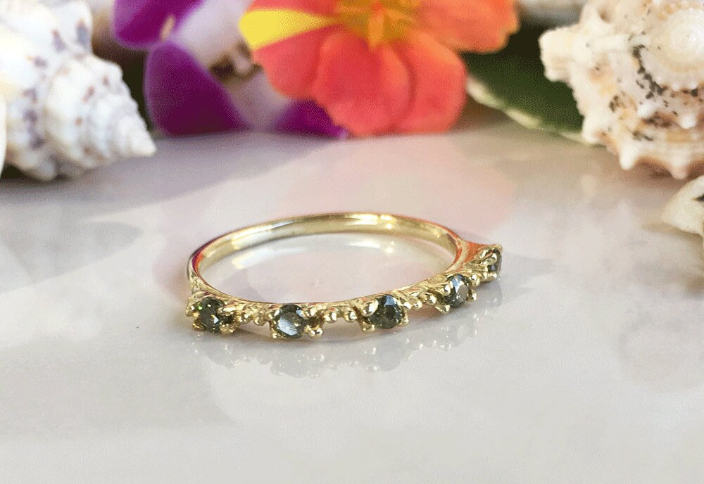 Peridot Ring - August Birthstone - Stacking Ring with Five Round Peridot Gemstones - H.L.Jewelry