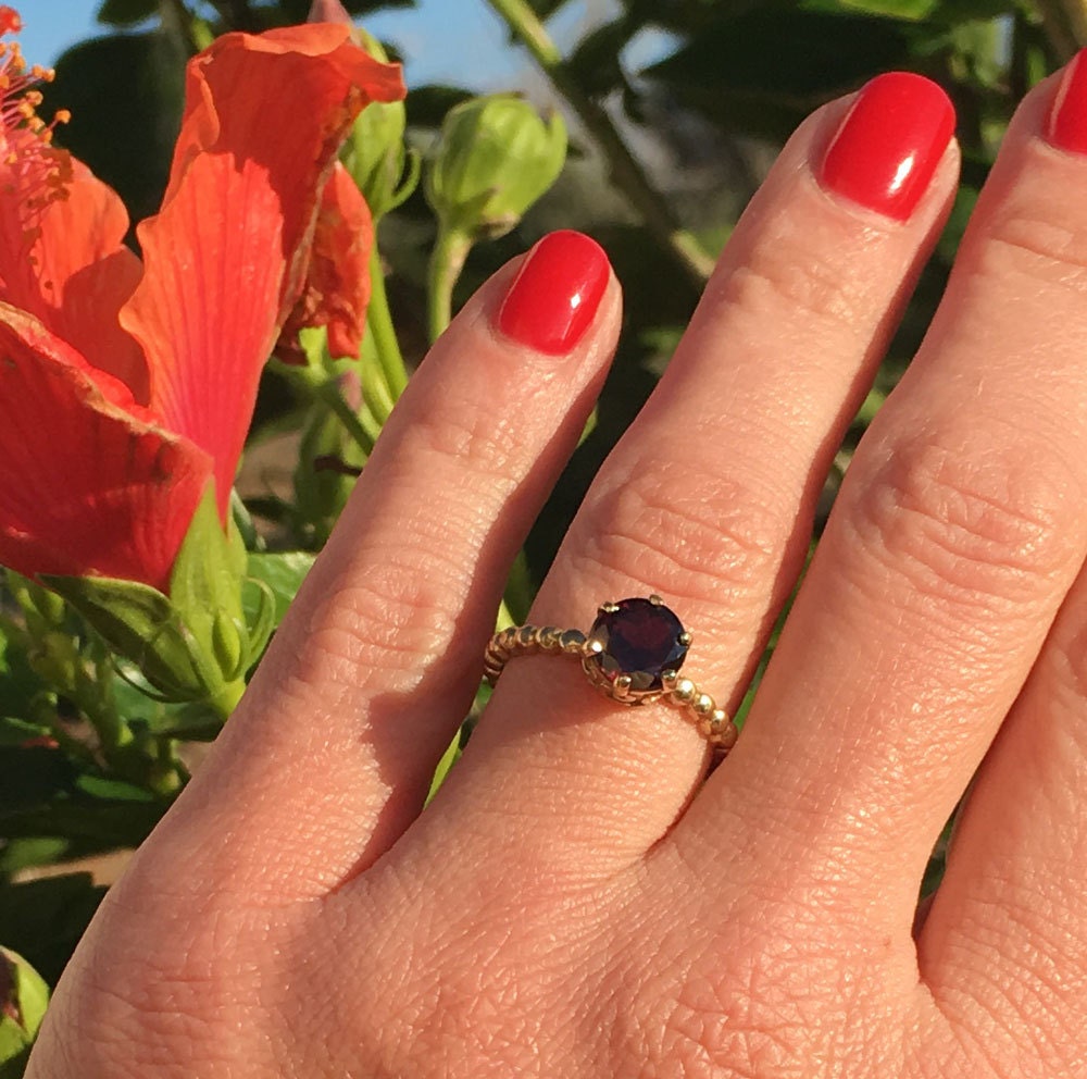 Red Garnet Ring - January Birthstone - Beaded Band Ring with Round Red Garnet Gemstone - H.L.Jewelry