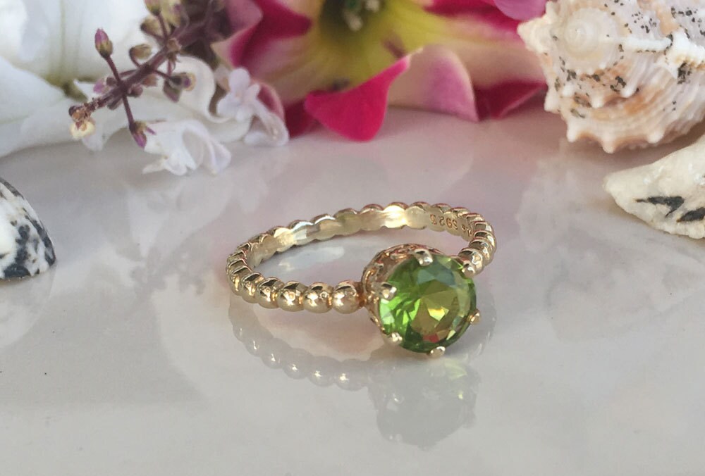 Peridot Ring - August Birthstone Jewelry - Beaded Band Ring with Round Peridot Gemstone - H.L.Jewelry