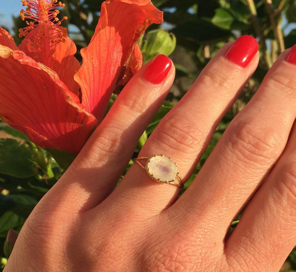 Rainbow Moonstone Ring - June Birthstone - Rainbow Moonstone Double Band Vintage Oval Crown Ring - H.L.Jewelry