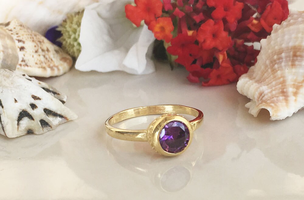 Purple Amethyst Ring - February Birthstone - Simple Bezel Set Ring with Round Purple Amethyst Gemstone - H.L.Jewelry