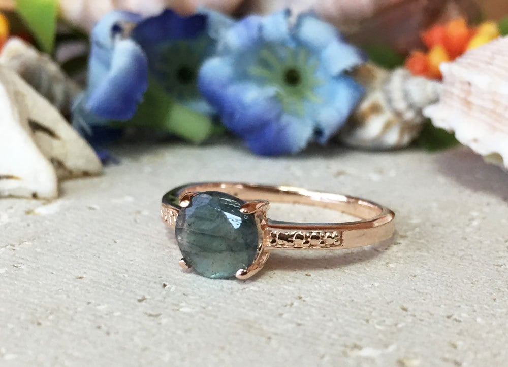 Labradorite Ring - Round Labradorite Gemstone Simple Ring with Imitation Stones - H.L.Jewelry