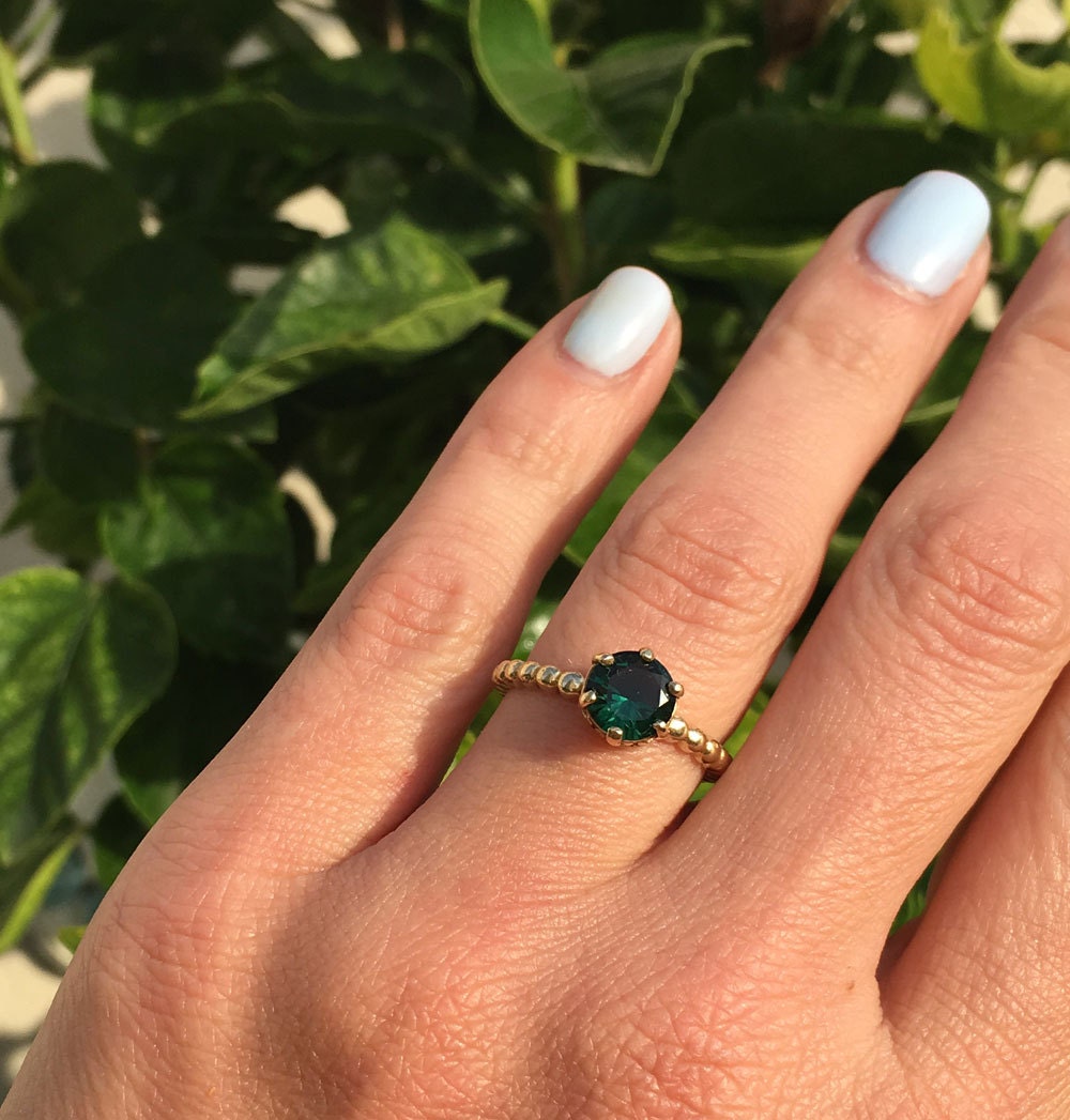 Green Tourmaline Ring - Beaded Band Ring with Round Green Tourmaline Gemstone - H.L.Jewelry